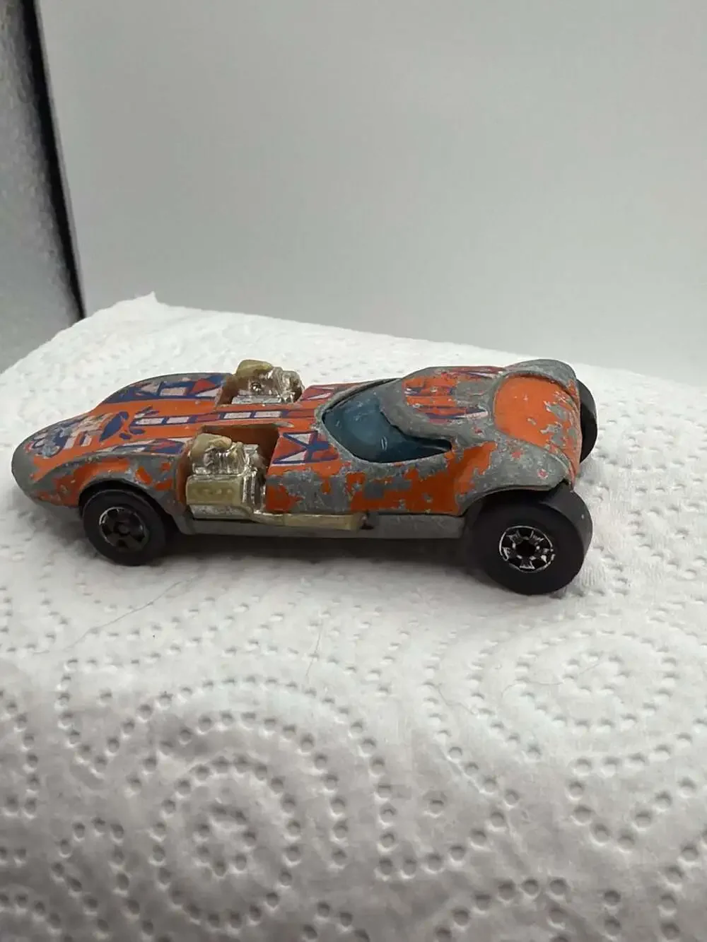 Vintage Hot Wheels Twin Mill Flying Colors Orange Aztec Tampo Diecast Car